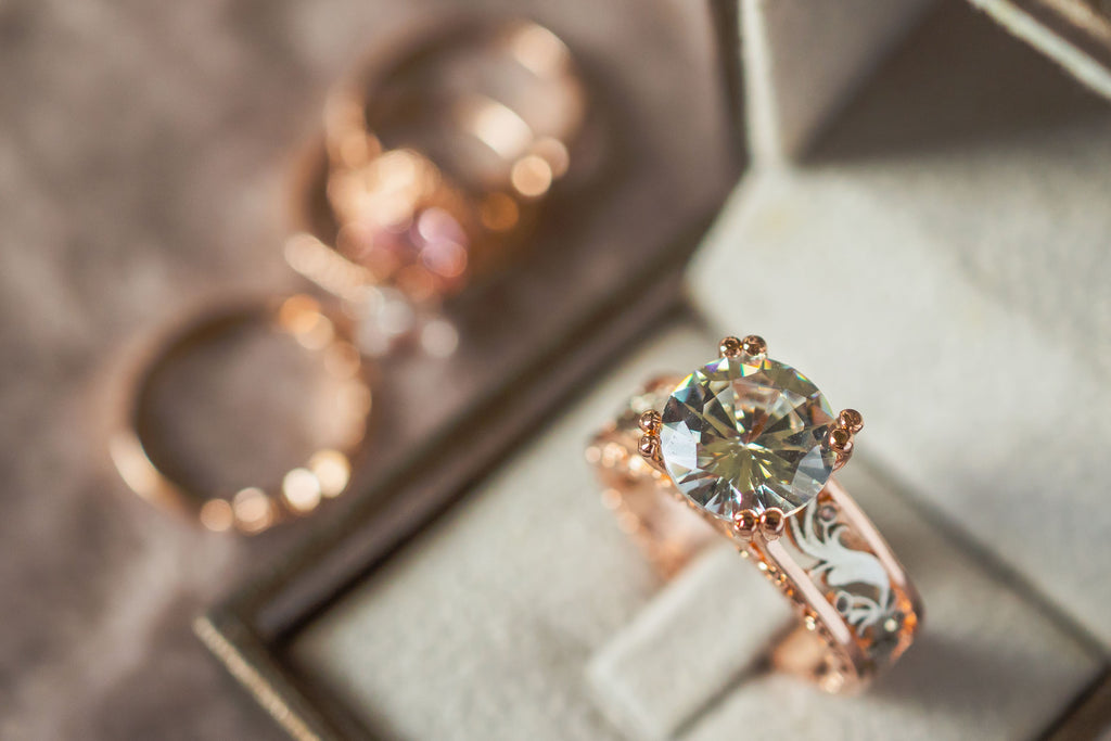 Antique vs. Vintage Jewelry: What’s the Difference?